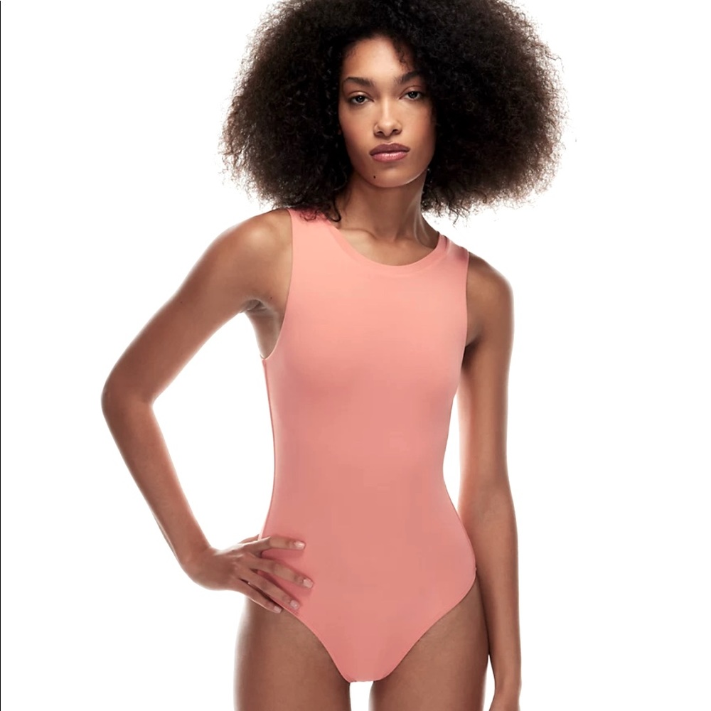 Babaton Contour Muscle Bodysuit size M 🤩